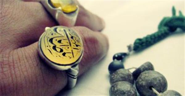 آیا خیال مى‏ کنید که ما از حال شما مطّلع نیستیم؟!